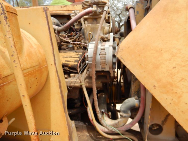 image for item DR1982 1977 Caterpillar 613B  elevating scraper