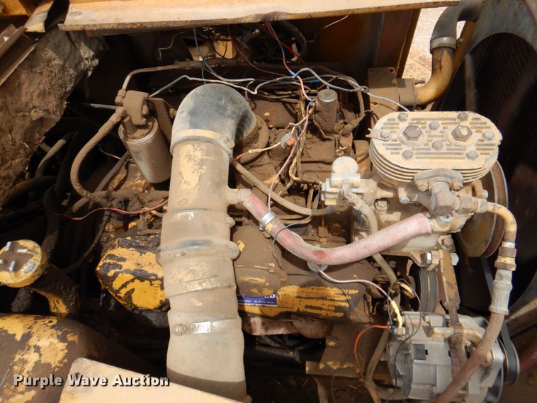 image for item DR1982 1977 Caterpillar 613B  elevating scraper