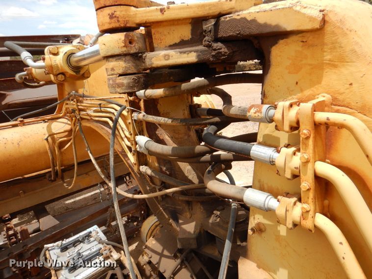 image for item DR1982 1977 Caterpillar 613B  elevating scraper