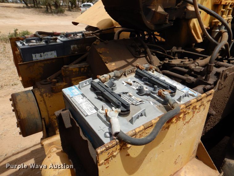 image for item DR1982 1977 Caterpillar 613B  elevating scraper