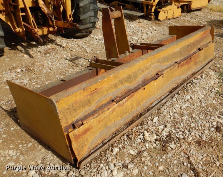 image for item DR1990 1977 Case 580C  landscape tractor