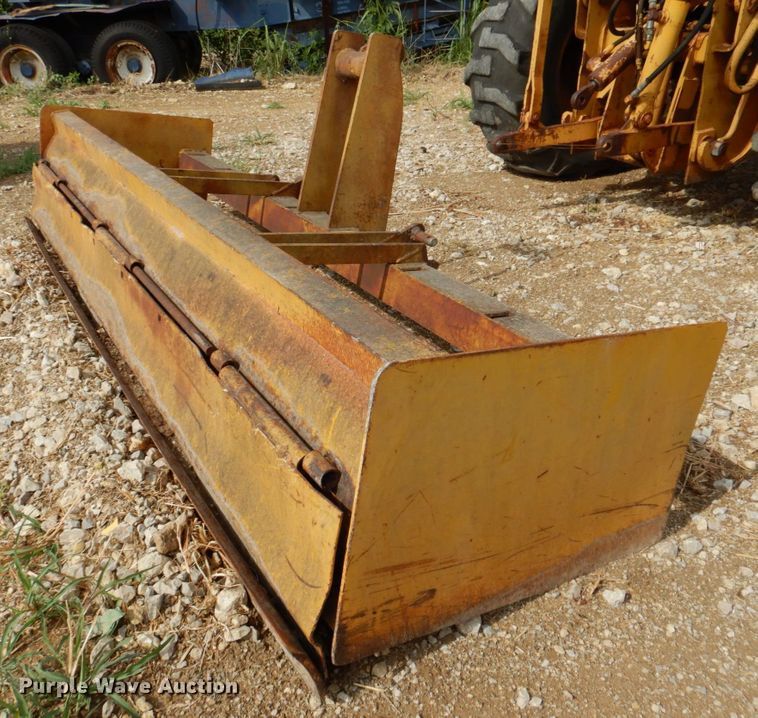 image for item DR1990 1977 Case 580C  landscape tractor