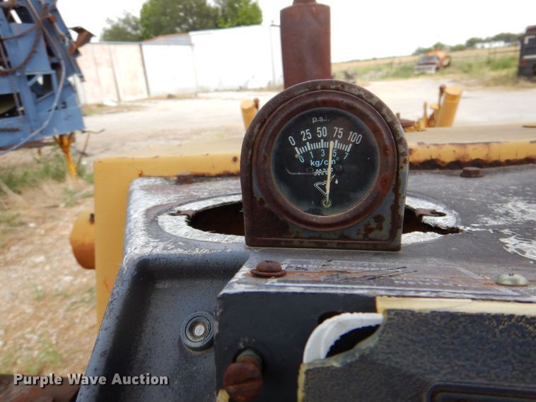 image for item DR1990 1977 Case 580C  landscape tractor