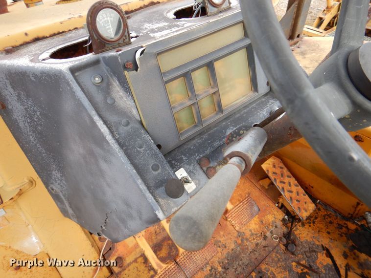 image for item DR1990 1977 Case 580C  landscape tractor