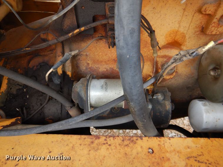 image for item DR1990 1977 Case 580C  landscape tractor