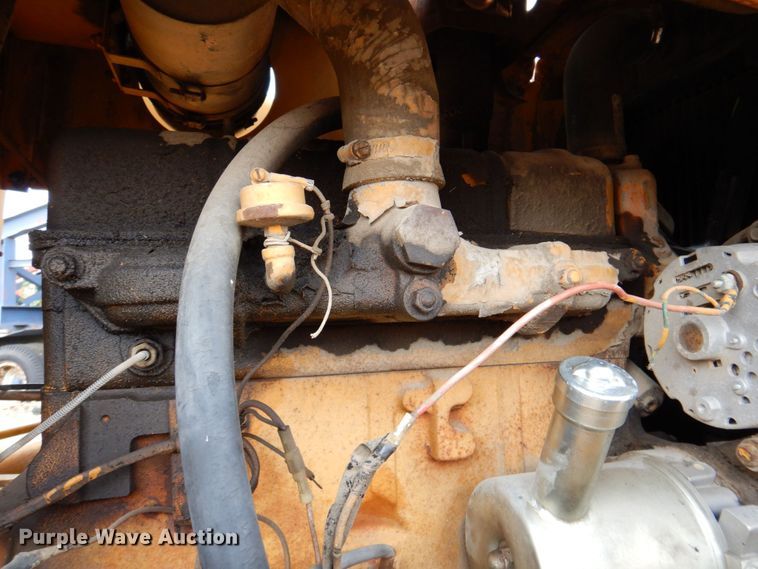 image for item DR1990 1977 Case 580C  landscape tractor