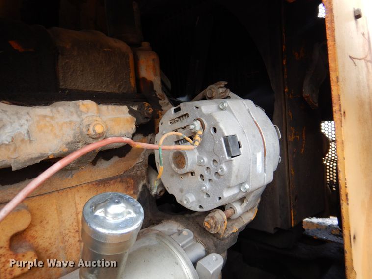 image for item DR1990 1977 Case 580C  landscape tractor