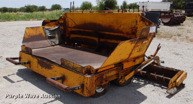 image for item DR1993 Mauldin 550  paver