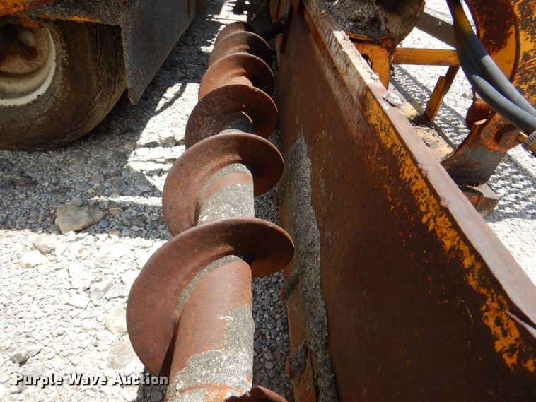 image for item DR1993 Mauldin 550  paver