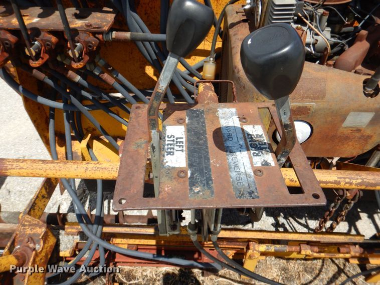 image for item DR1993 Mauldin 550  paver