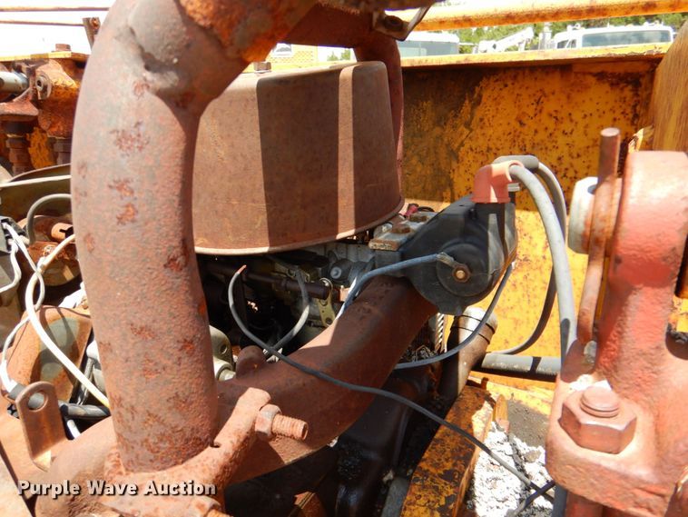 image for item DR1993 Mauldin 550  paver