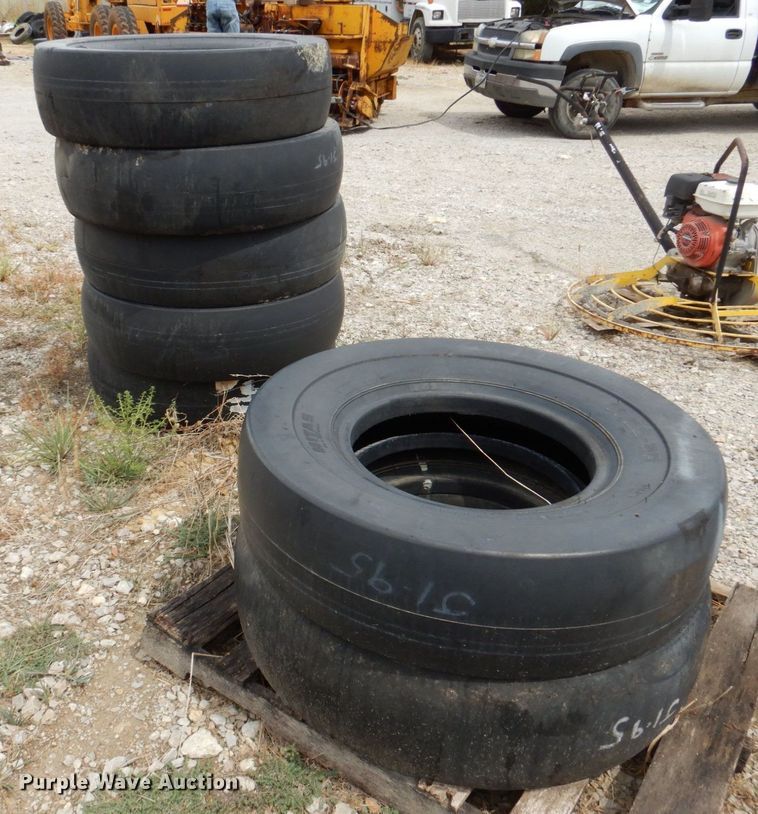 image for item DR1996 (7) Mitas Compactor Extra roller tires