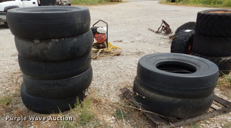 image for item DR1996 (7) Mitas Compactor Extra roller tires