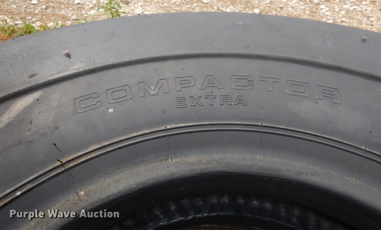 image for item DR1996 (7) Mitas Compactor Extra roller tires