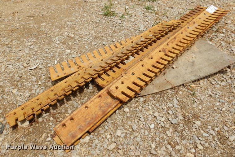 image for item DR1999 (8) motor grader cutting edges