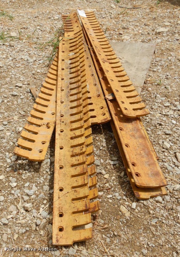 image for item DR1999 (8) motor grader cutting edges