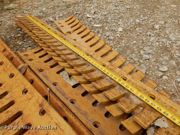 image for item DR1999 (8) motor grader cutting edges