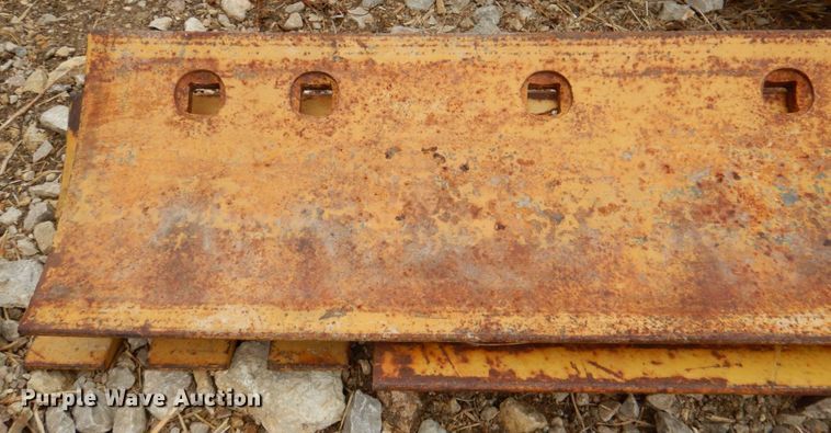 image for item DR1999 (8) motor grader cutting edges