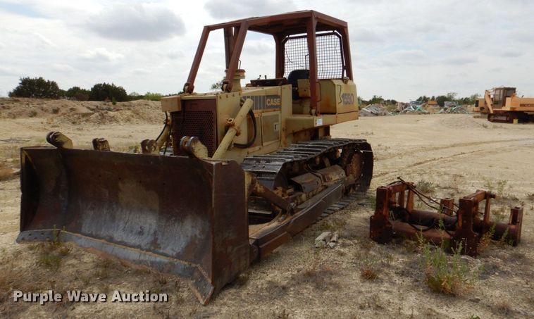 image for item DR2003 1990 Case 1550  dozer