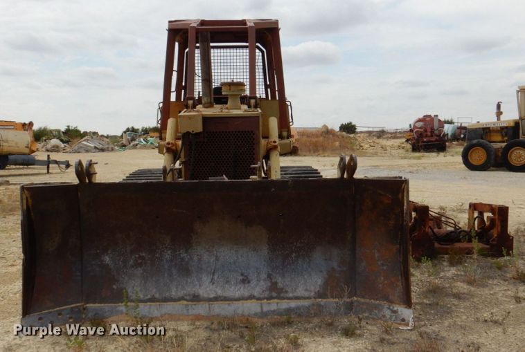 image for item DR2003 1990 Case 1550  dozer