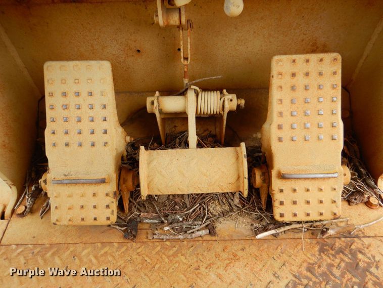 image for item DR2003 1990 Case 1550  dozer