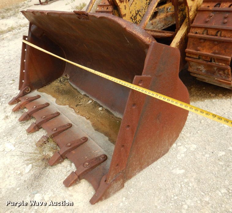 image for item DR2004 1977 Caterpillar 955L  track loader