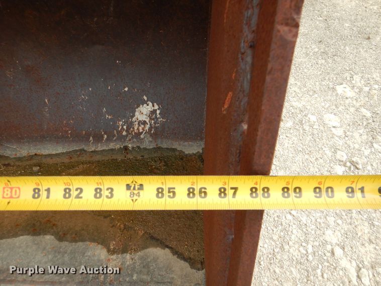 image for item DR2004 1977 Caterpillar 955L  track loader