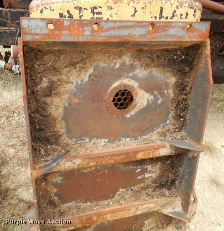 image for item DR2004 1977 Caterpillar 955L  track loader