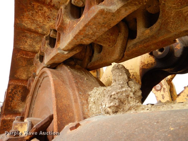 image for item DR2004 1977 Caterpillar 955L  track loader