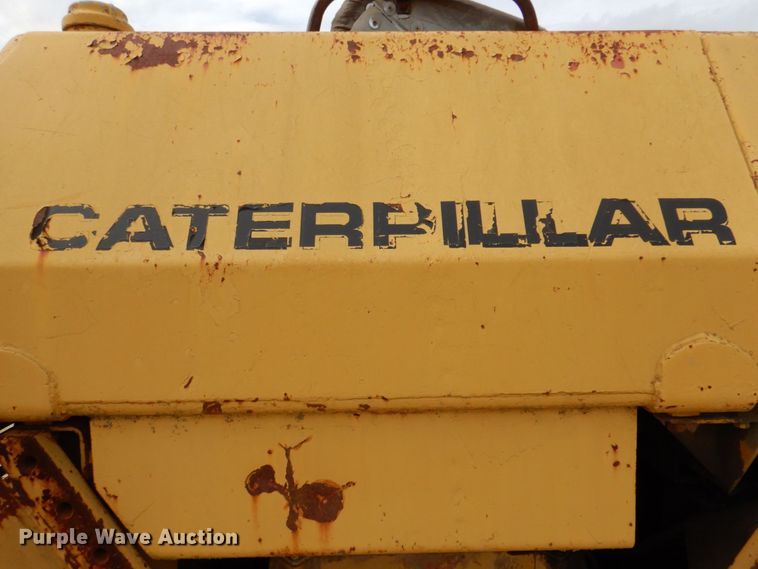 image for item DR2004 1977 Caterpillar 955L  track loader