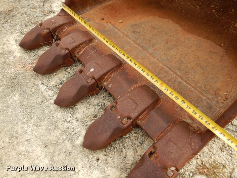 image for item DR2005 Excavator bucket