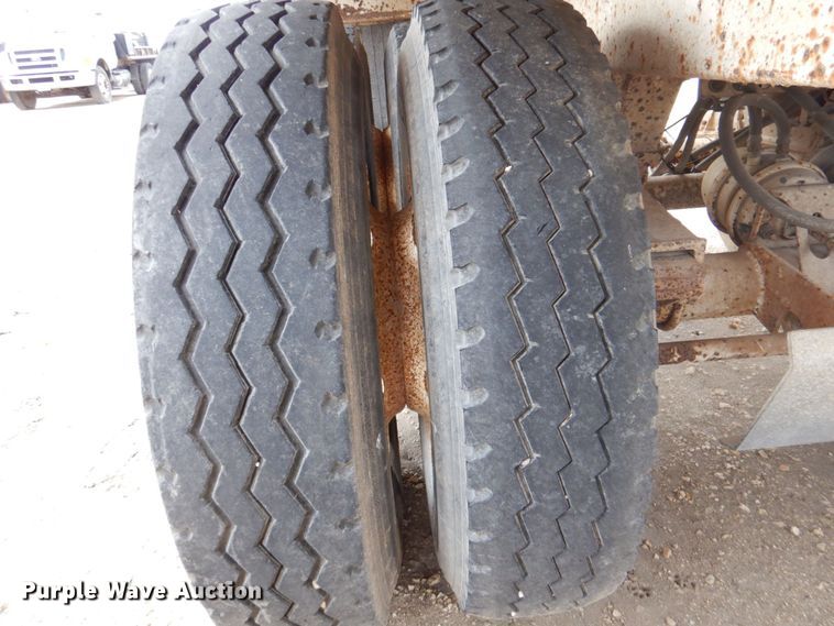 image for item DR2016 2012 CPS SBD40  bottom dump trailer