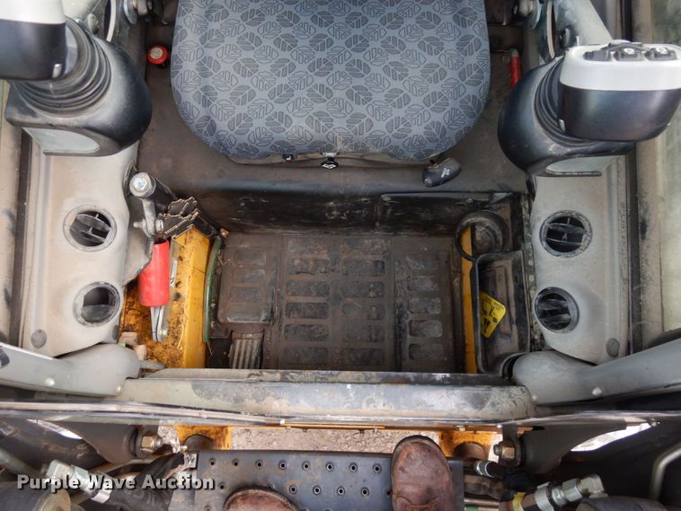 image for item DS1345 2019 New Holland C245  tracked skid steer loader