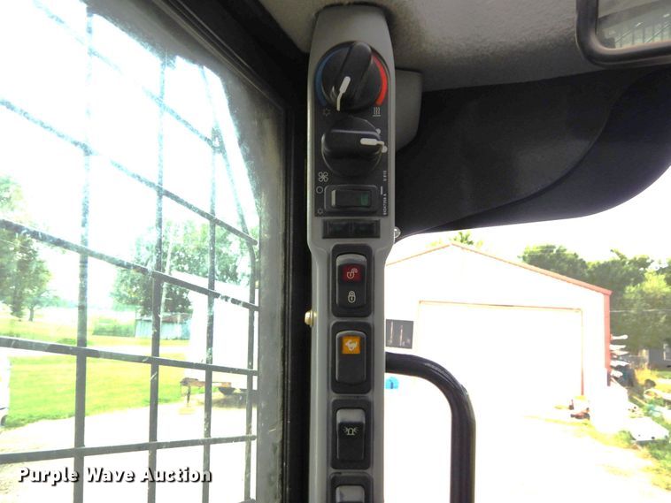 image for item DS1345 2019 New Holland C245  tracked skid steer loader