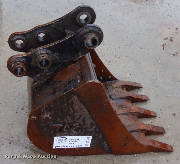 image for item DS1348 TAG  24"W excavator bucket