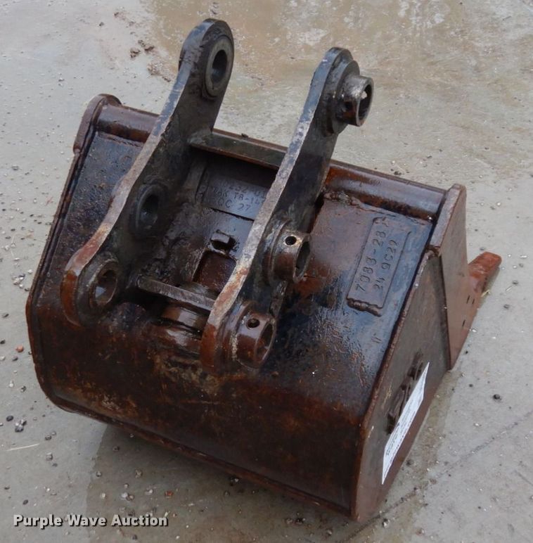 image for item DS1348 TAG  24"W excavator bucket