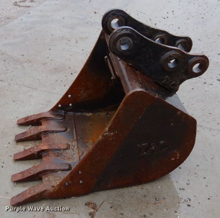 image for item DS1348 TAG  24"W excavator bucket