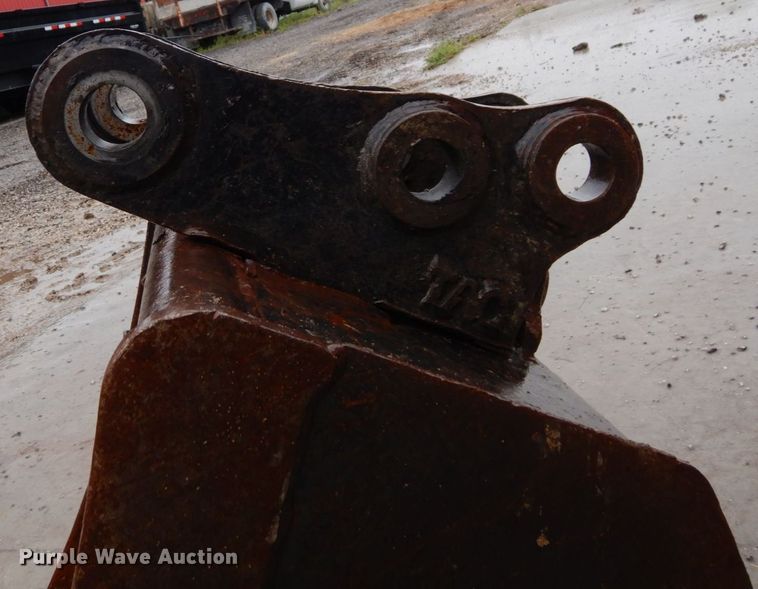 image for item DS1348 TAG  24"W excavator bucket