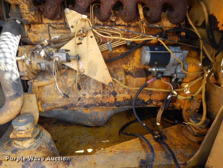 image for item DS1375 1988 John Deere 690D LC  excavator