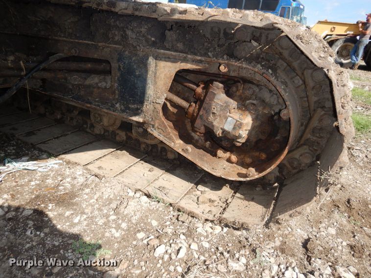 image for item DS1375 1988 John Deere 690D LC  excavator