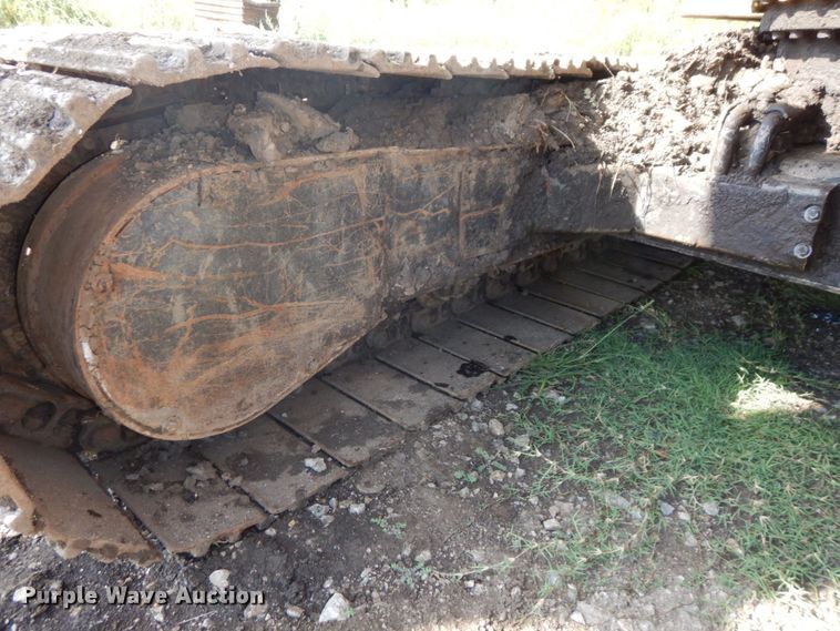 image for item DS1375 1988 John Deere 690D LC  excavator