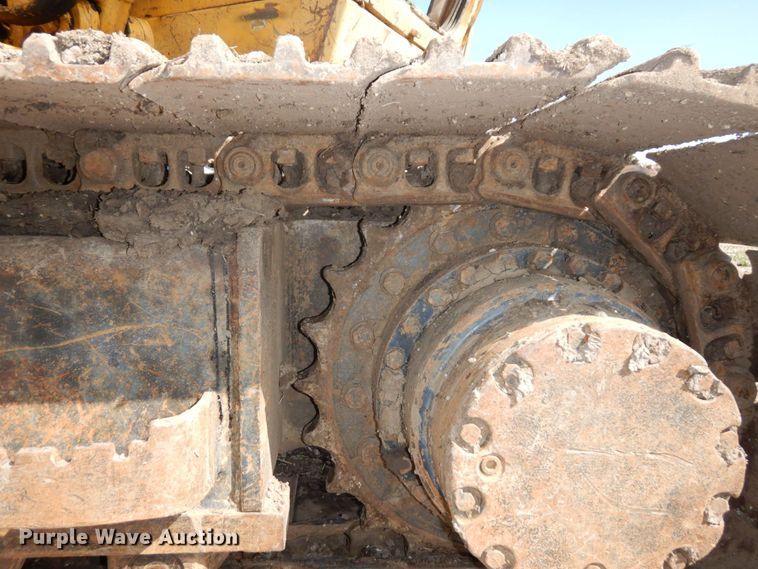 image for item DS1375 1988 John Deere 690D LC  excavator