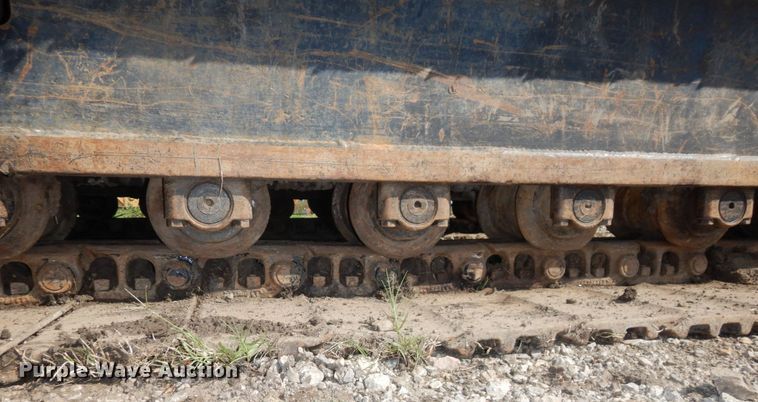 image for item DS1375 1988 John Deere 690D LC  excavator