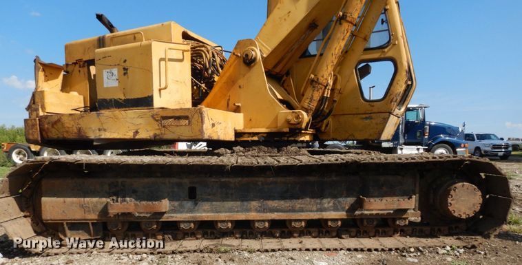 image for item DS1375 1988 John Deere 690D LC  excavator