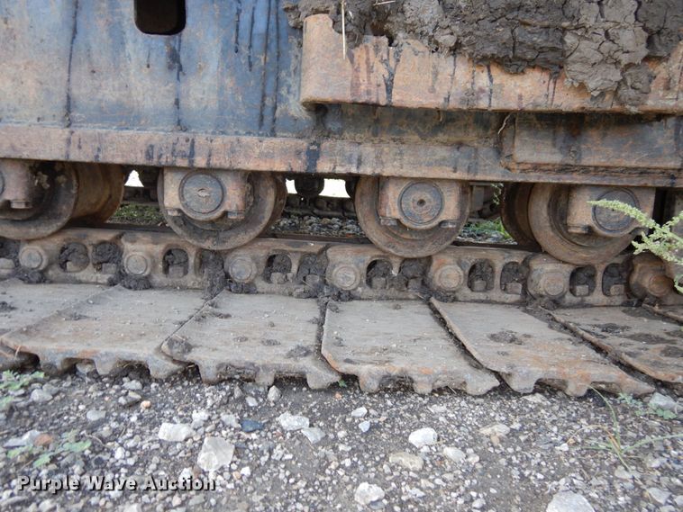 image for item DS1375 1988 John Deere 690D LC  excavator