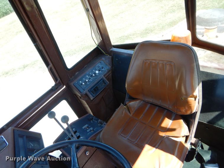 image for item DS6254 1991 Case W14C  wheel loader