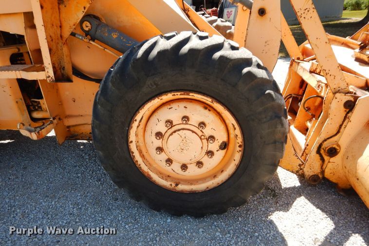 image for item DS6254 1991 Case W14C  wheel loader