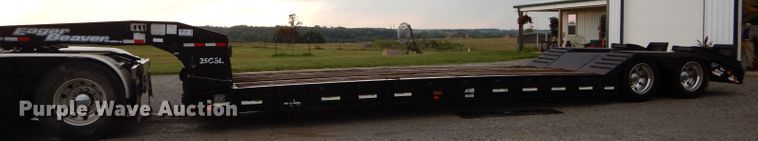 image for item DS6257 2004 Eager Beaver 35GSL  lowboy equipment trailer