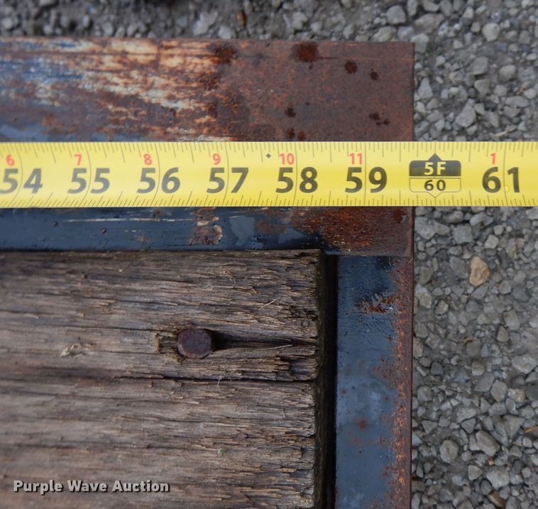 image for item DS6257 2004 Eager Beaver 35GSL  lowboy equipment trailer