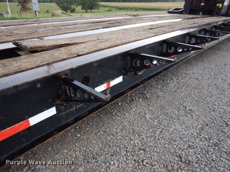 image for item DS6257 2004 Eager Beaver 35GSL  lowboy equipment trailer